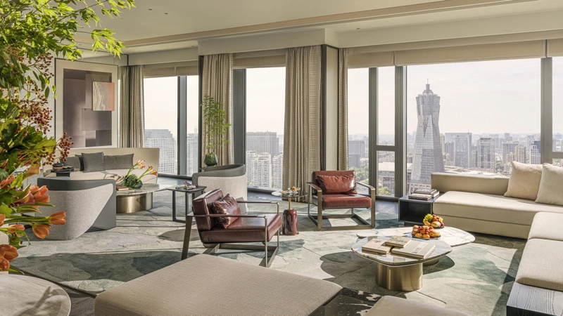 Four Seasons Hotel Hangzhou at Hangzhou Centre, beside Wulin Square